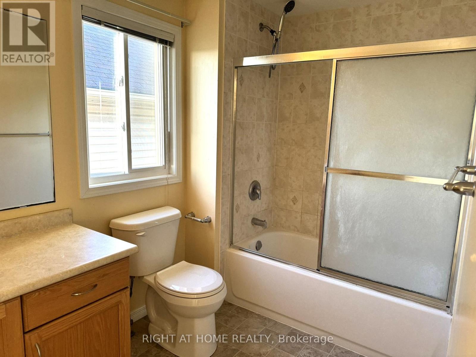 252 Lemon Grass Crescent, Kitchener, Ontario  N2N 3R5 - Photo 17 - X13533832