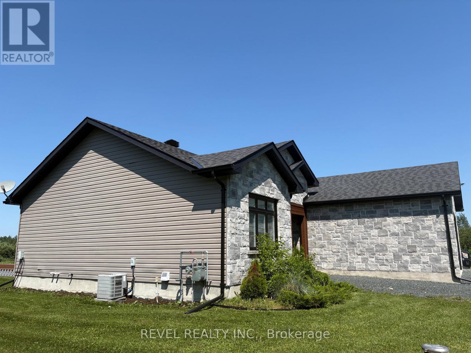 983 Highway 652 Highway, Cochrane, Ontario  P0L 1C0 - Photo 2 - T13533792