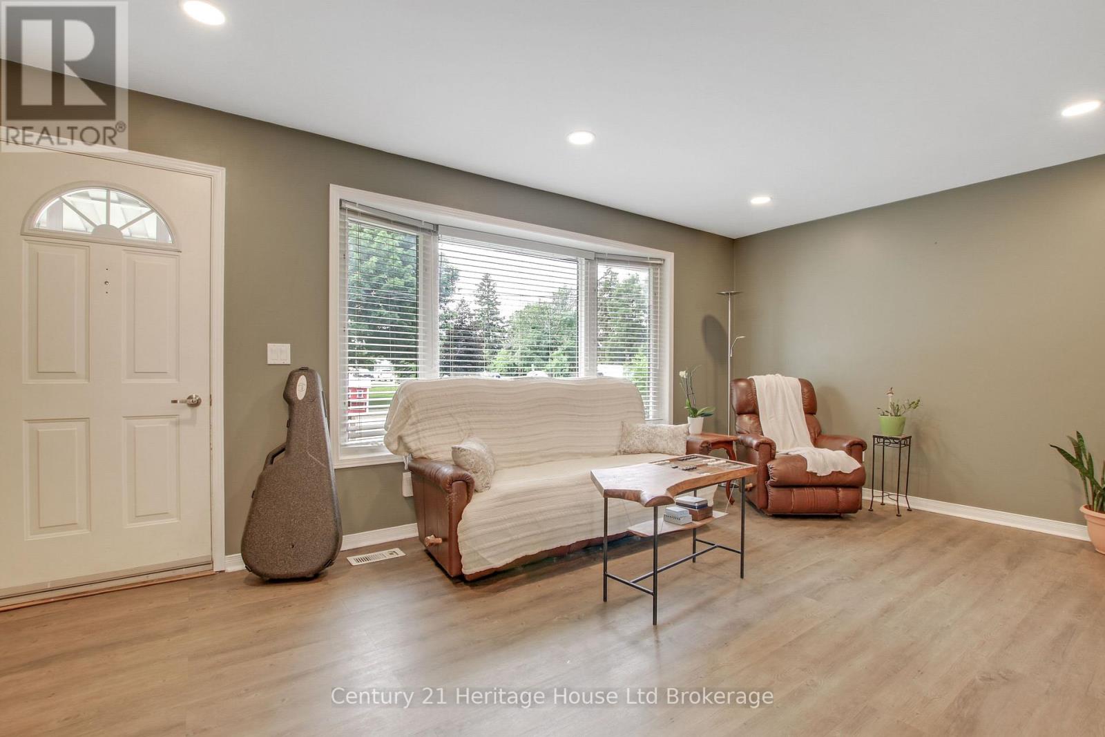 683 College Avenue, Woodstock, Ontario  N4S 2C6 - Photo 4 - X13533828