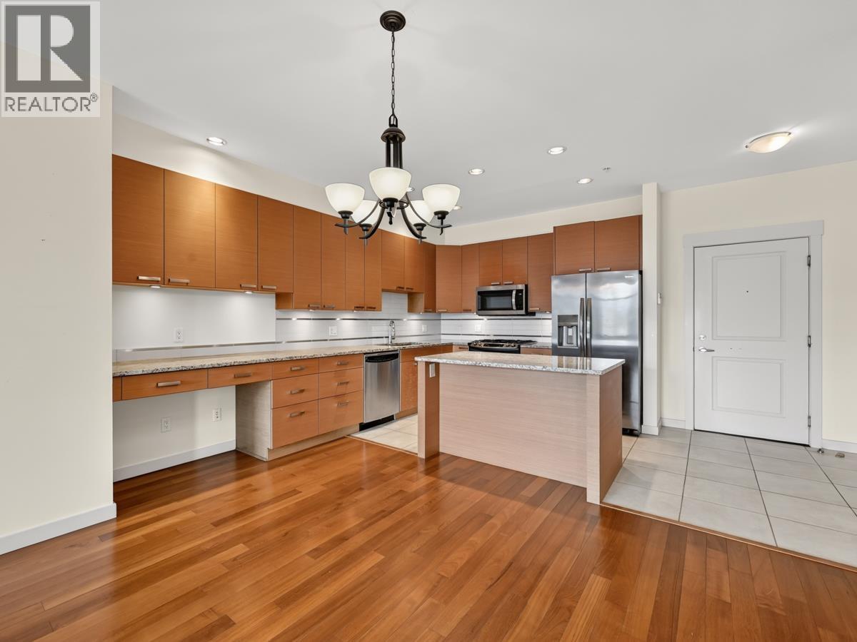 305 4365 Hastings Street, Burnaby, British Columbia  V5C 0B7 - Photo 3 - R3143554