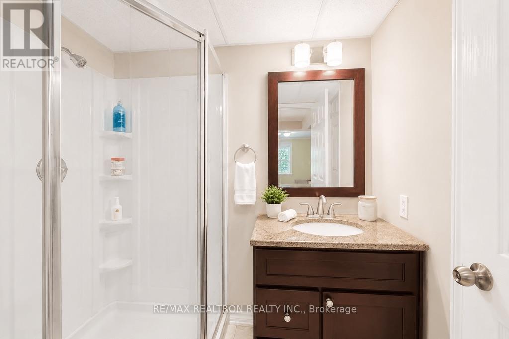 18 Debra Crescent, Barrie, Ontario  L4N 3T1 - Photo 35 - S13531978