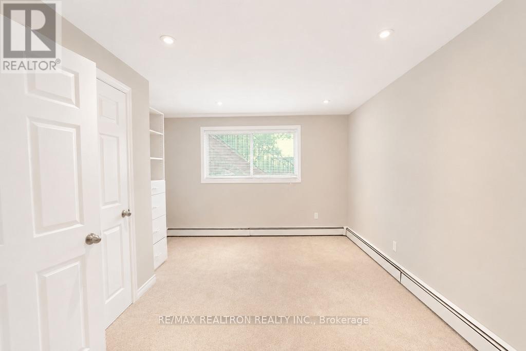 18 Debra Crescent, Barrie, Ontario  L4N 3T1 - Photo 36 - S13531978