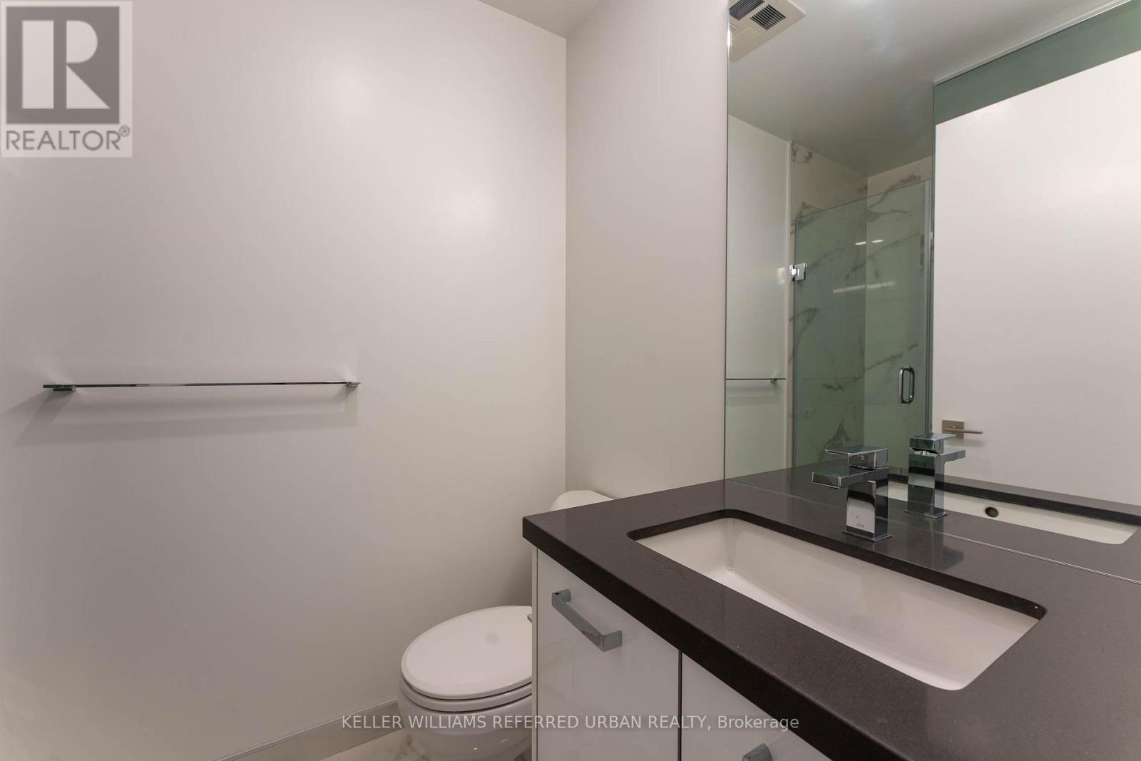 1215 - 195 Mccaul Street, Toronto, Ontario  M5T 0E5 - Photo 8 - C13533908