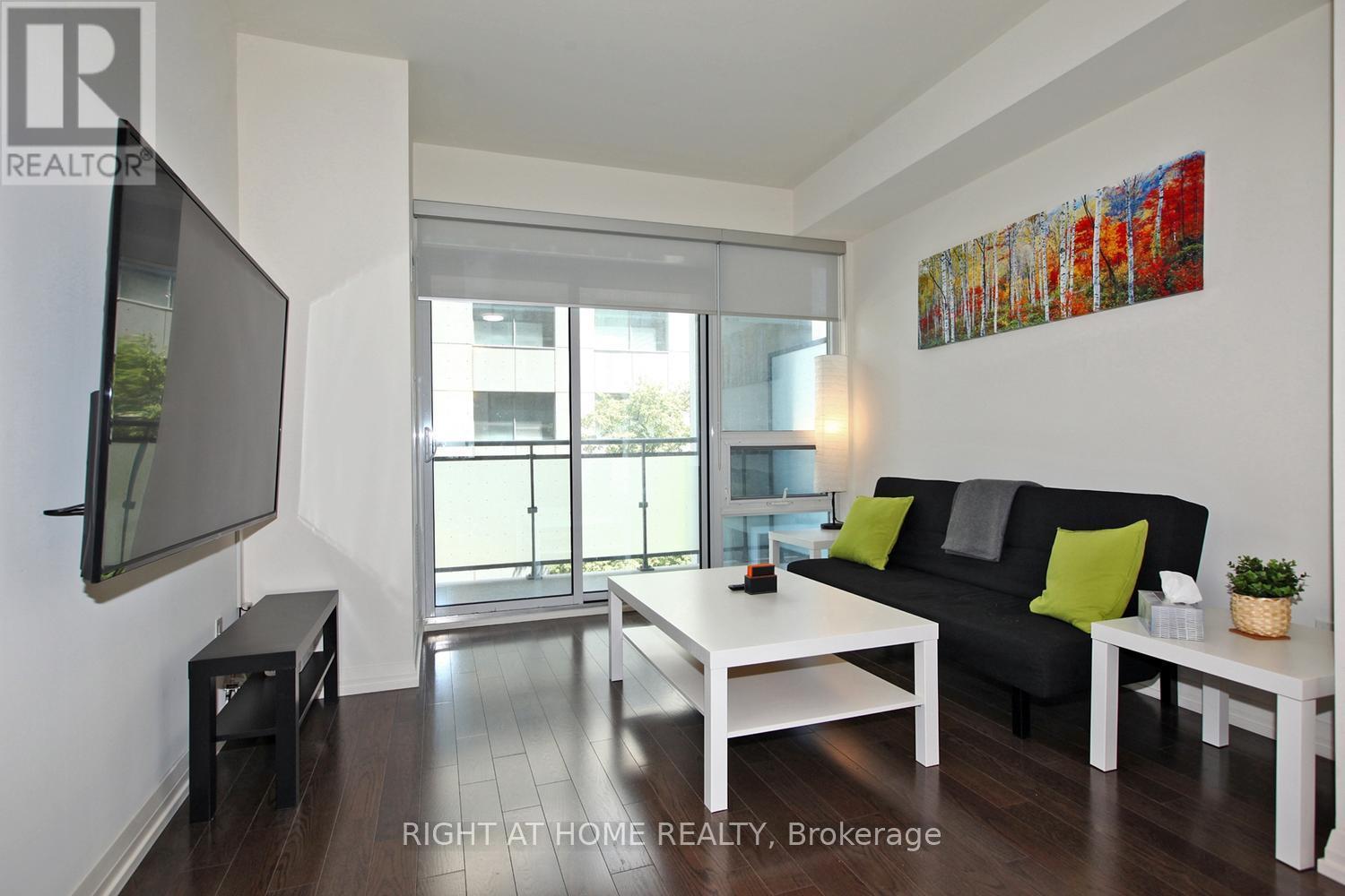 525 - 460 Adelaide Street E, Toronto, Ontario M5A 0E7 - Photo 2 - C13533932