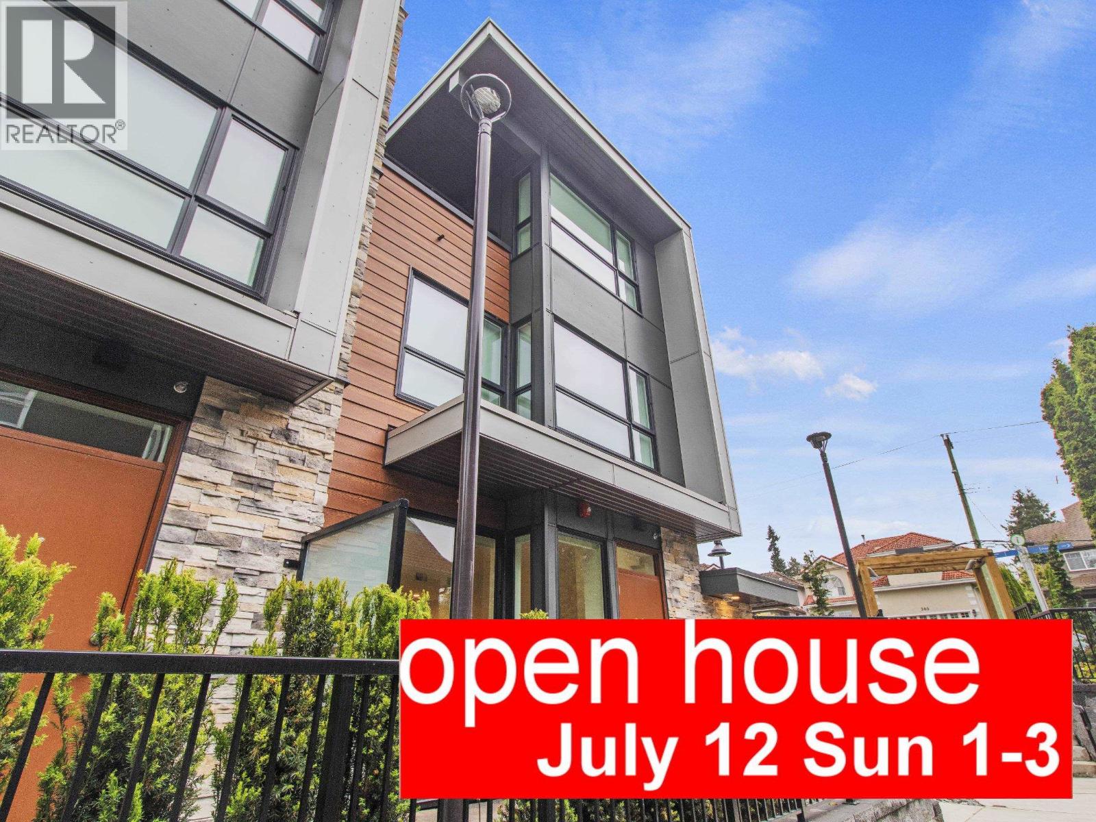 113 390 GUILBY STREET, Coquitlam