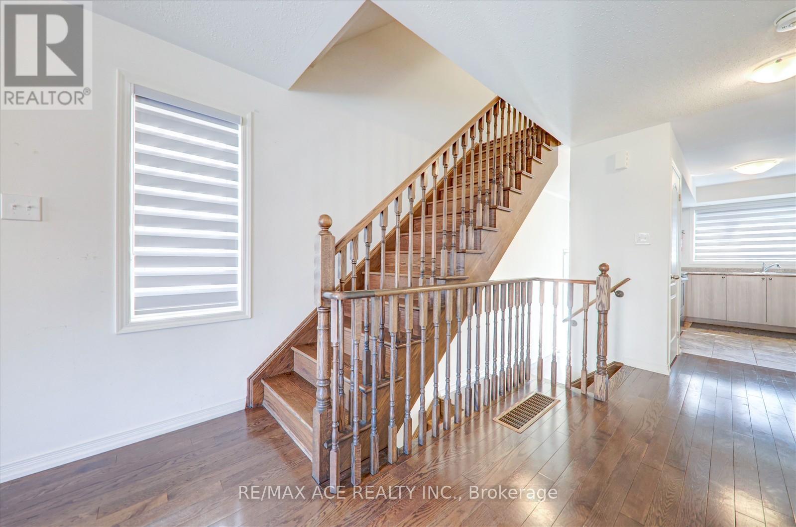 2538 Rosedrop Path, Oshawa, Ontario L1L 0H4 - Photo 12 - E13533800