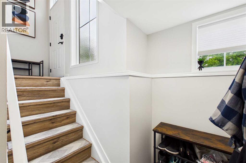 58 Hidden Crescent NW, Calgary, Alberta  T3A 5L4 - Photo 24 - A2326842