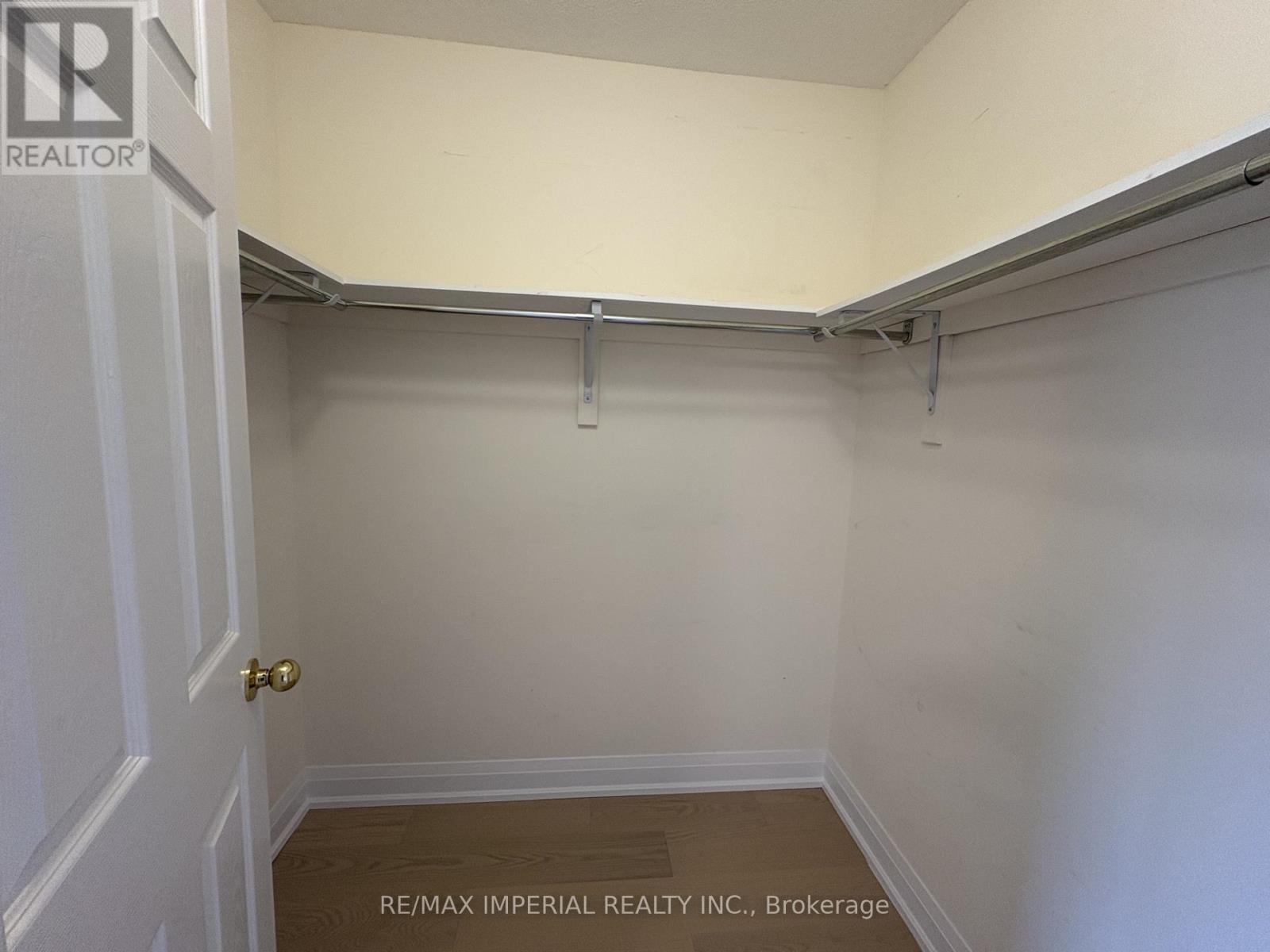 70 Maffey Crescent, Richmond Hill, Ontario L4S 0A7 - Photo 8 - N13533836