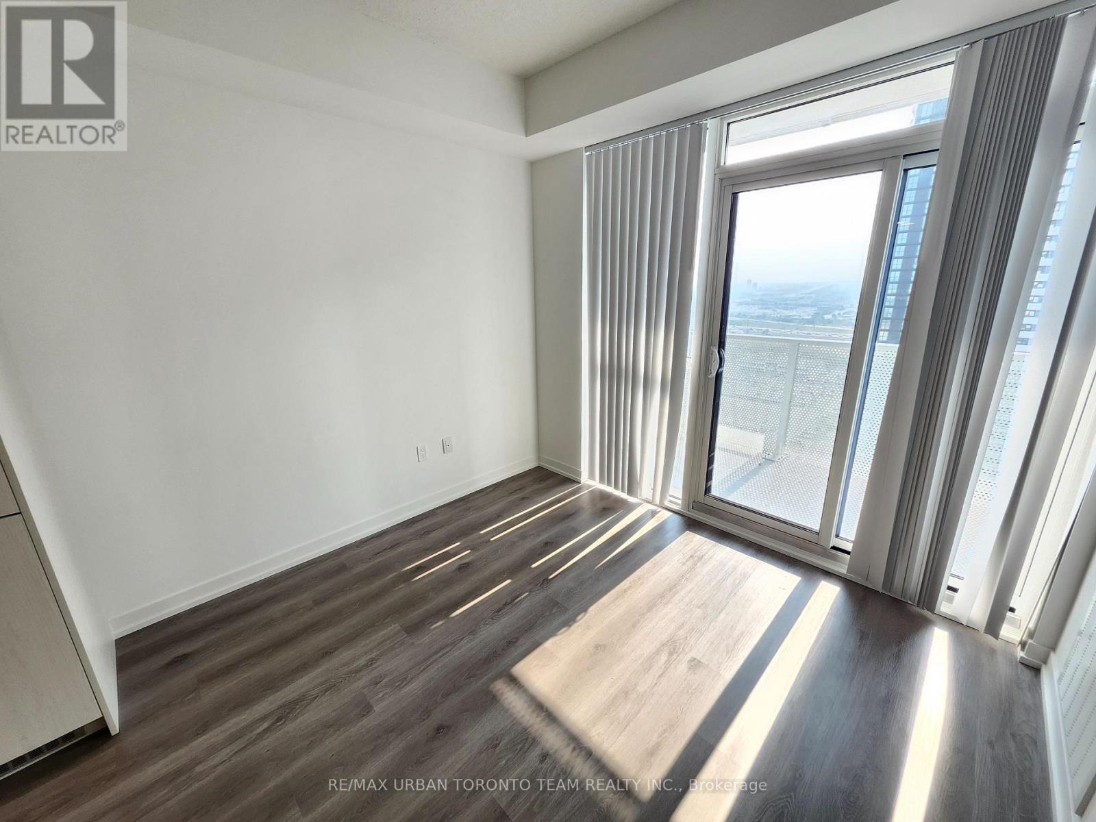 2716 - 28 Interchange Way, Vaughan, Ontario L4K 0P8 - Photo 4 - N13533850