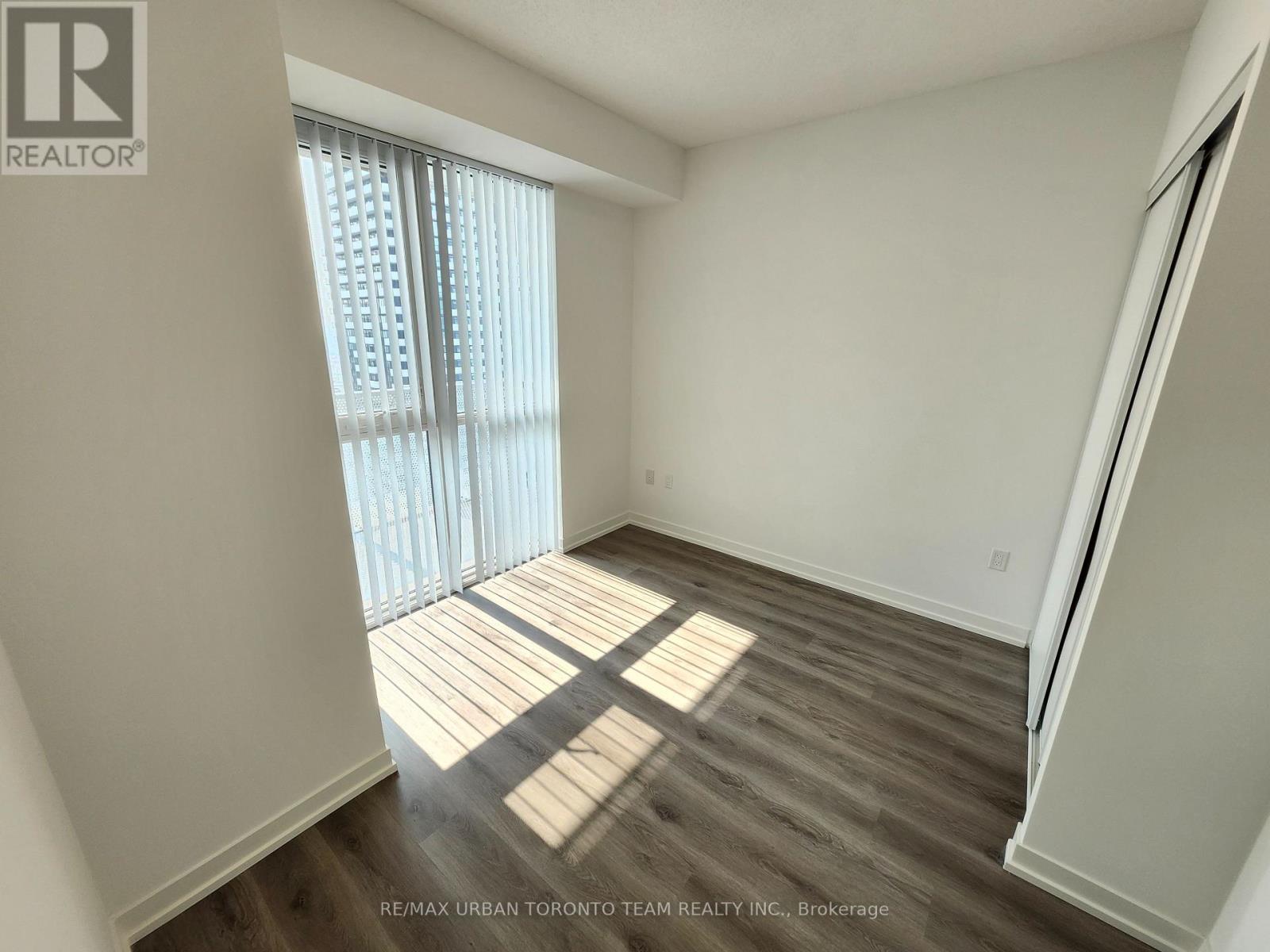 2716 - 28 Interchange Way, Vaughan, Ontario L4K 0P8 - Photo 6 - N13533850