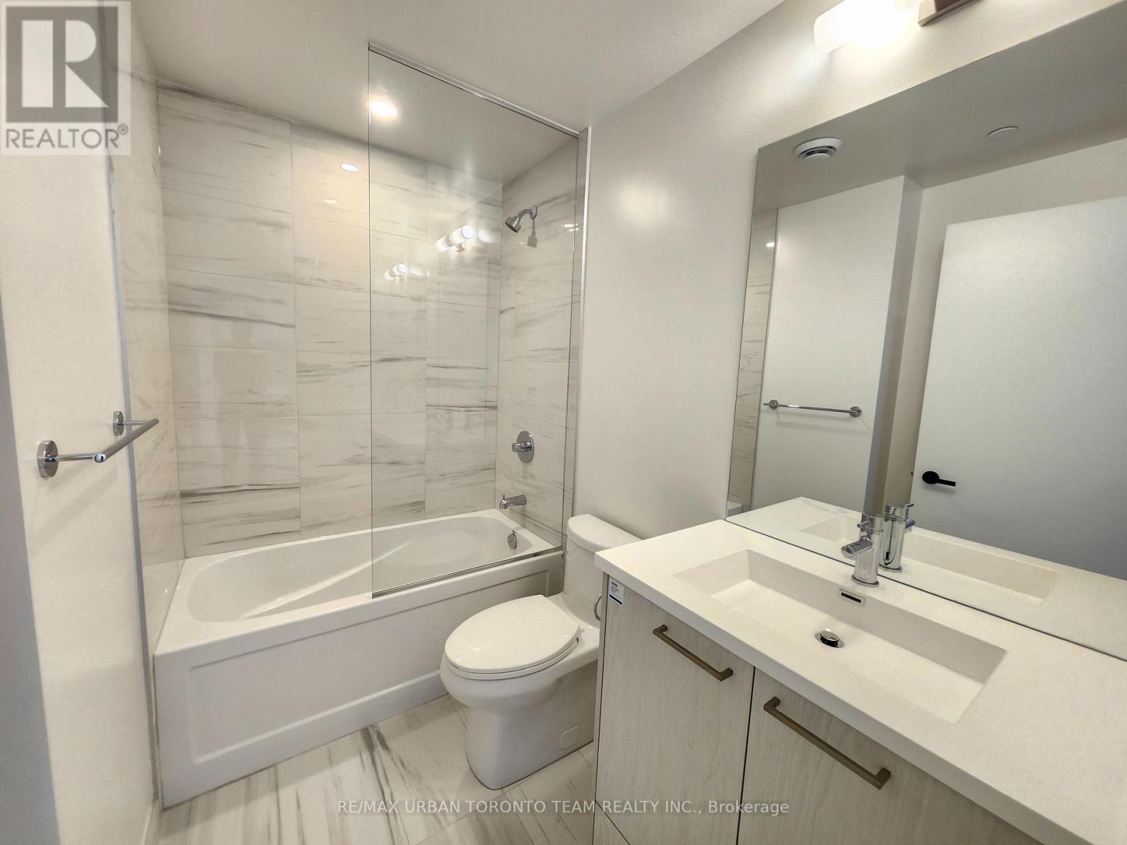 2716 - 28 Interchange Way, Vaughan, Ontario L4K 0P8 - Photo 8 - N13533850