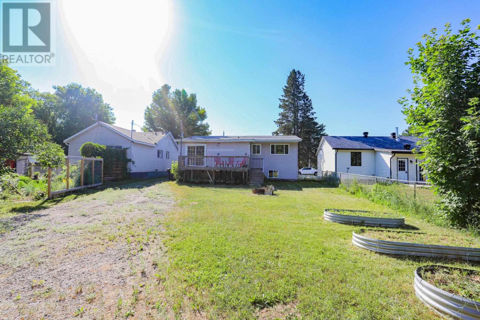 81 Anna St, Sault Ste. Marie, Ontario  P6B 3S7 - Photo 4 - SM261760