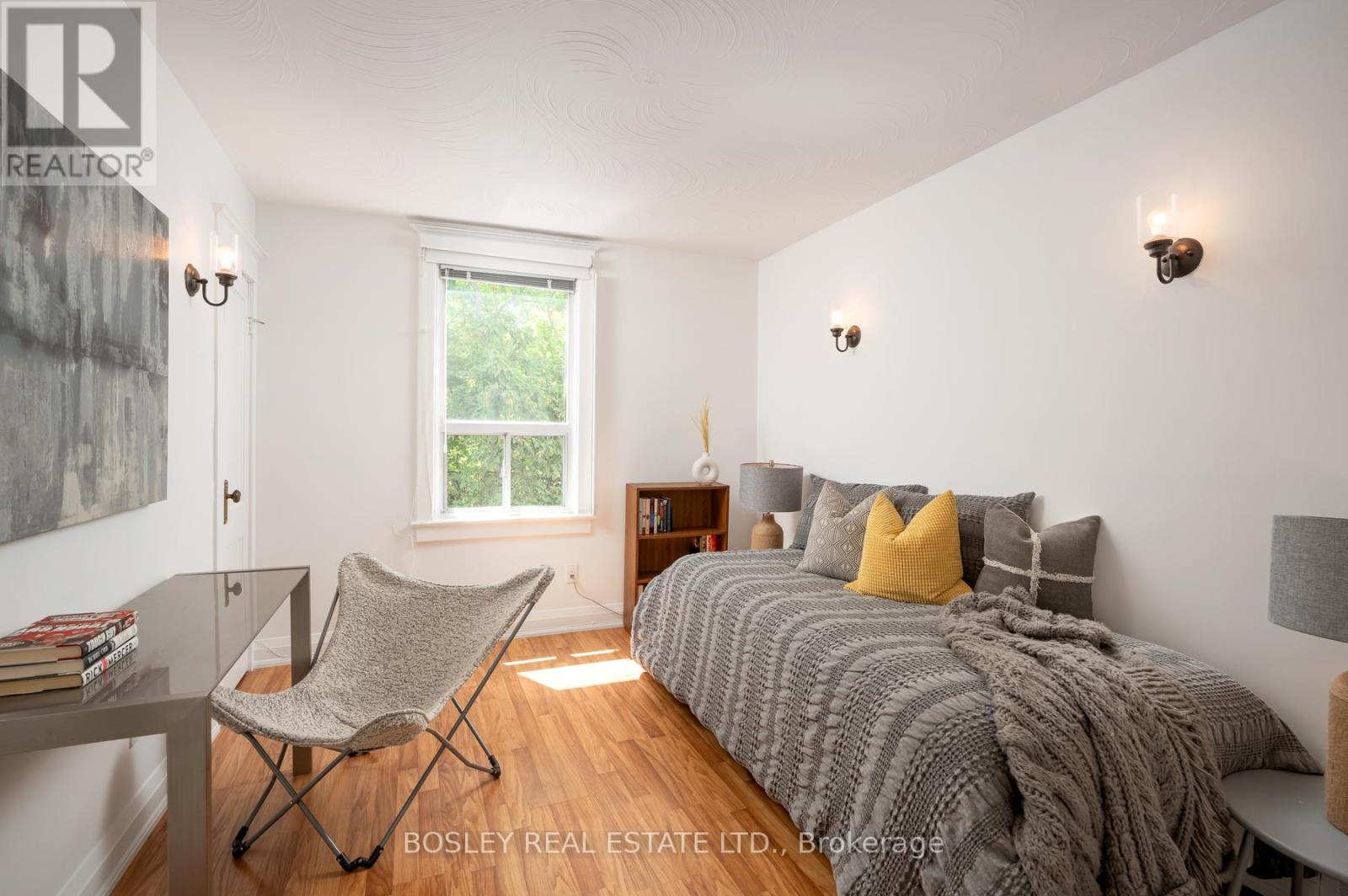 129 Linsmore Crescent, Toronto, Ontario  M4J 4L1 - Photo 17 - E13533650