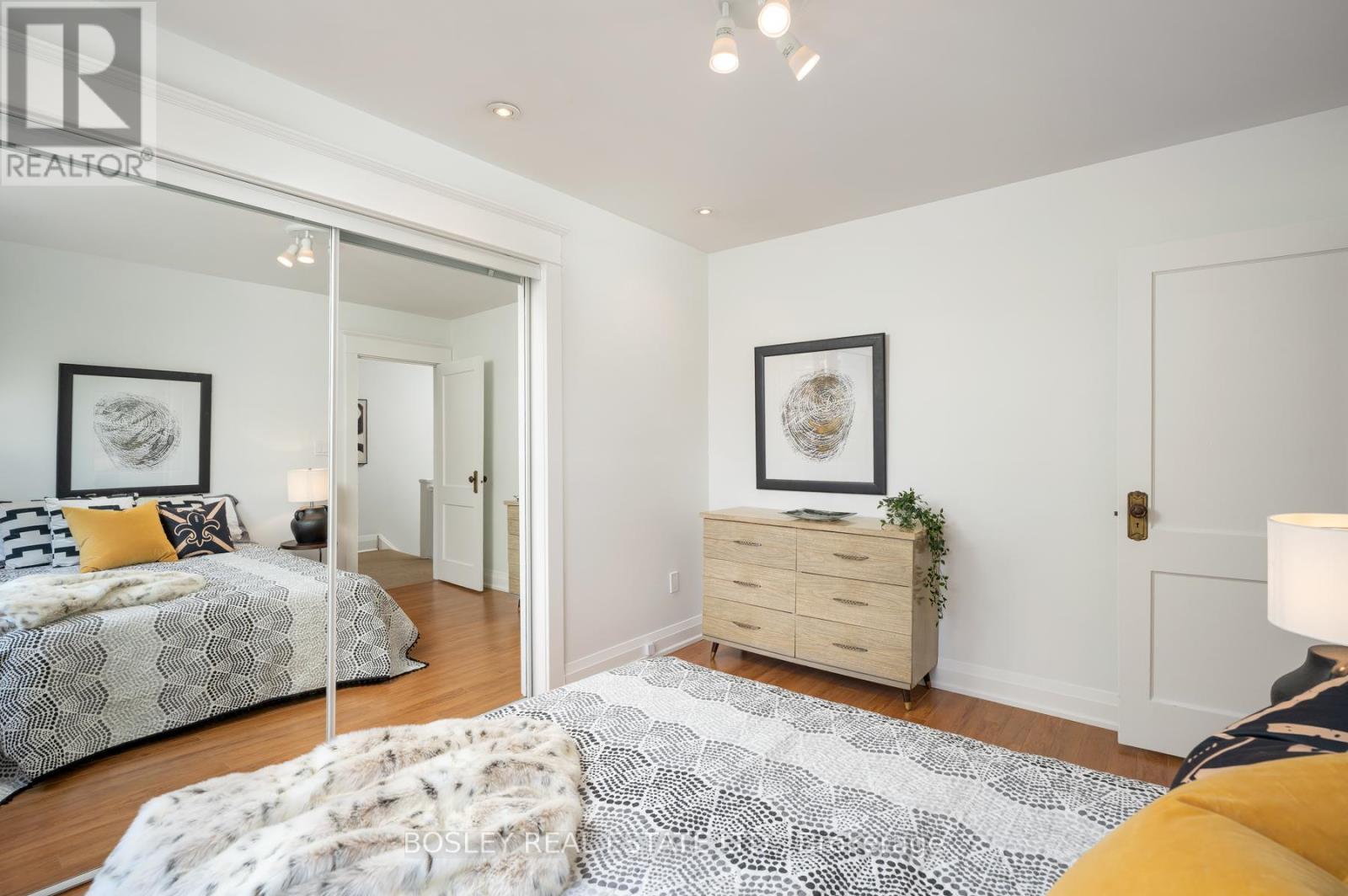 129 Linsmore Crescent, Toronto, Ontario  M4J 4L1 - Photo 16 - E13533650