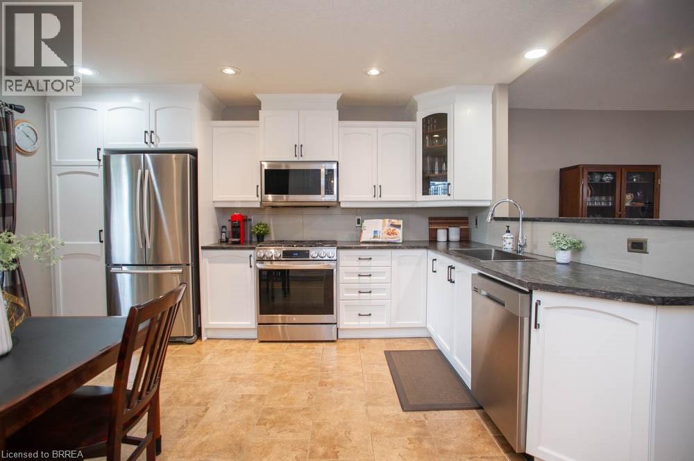 145 Mcguiness Drive, Brantford, Ontario  N3T 0B4 - Photo 10 - 40845892