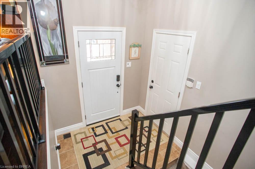 145 Mcguiness Drive, Brantford, Ontario  N3T 0B4 - Photo 5 - 40845892