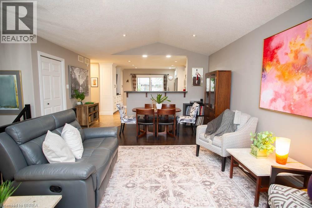 145 Mcguiness Drive, Brantford, Ontario  N3T 0B4 - Photo 8 - 40845892