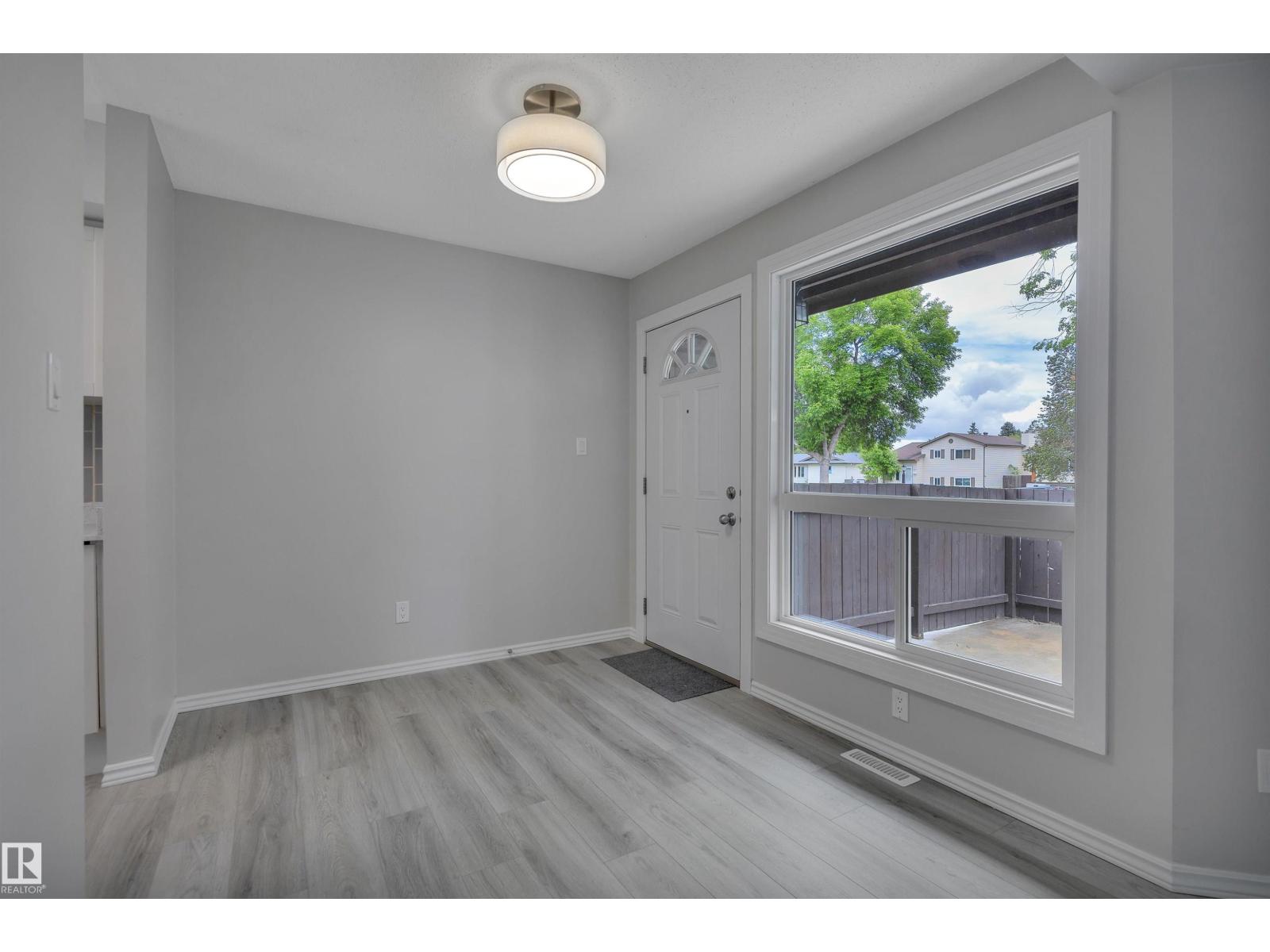 #1 1820 56 St NW, Edmonton, Alberta  T6L 5L4 - Photo 12 - E4497475