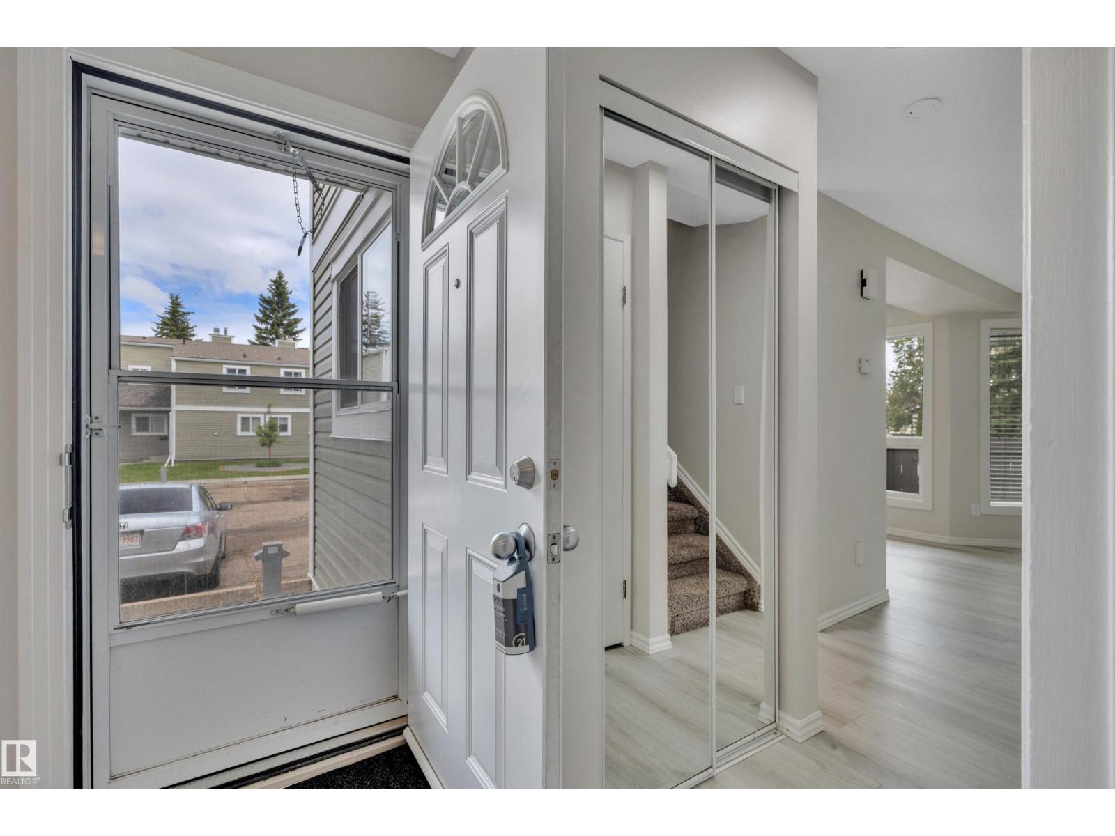 #1 1820 56 St NW, Edmonton, Alberta  T6L 5L4 - Photo 5 - E4497475