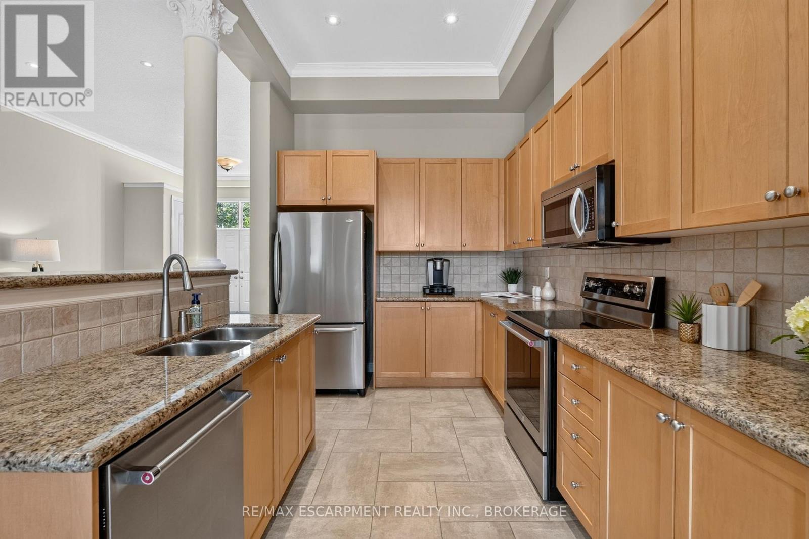 5203 Preservation Circle, Mississauga, Ontario  L5M 7T3 - Photo 11 - W13534184