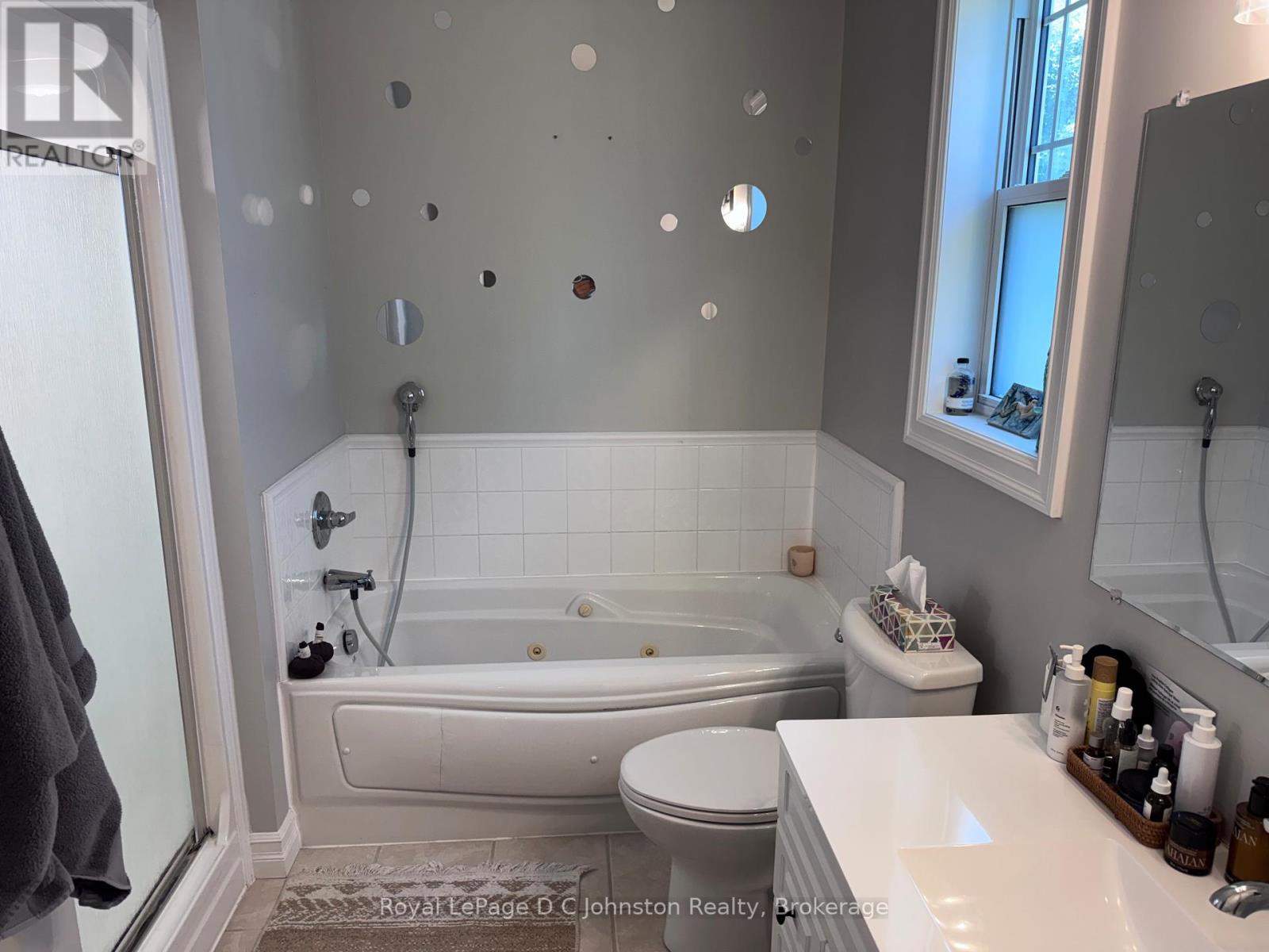 214 Emerald Drive S, Saugeen Shores, Ontario  N0H 2L0 - Photo 12 - X13524130