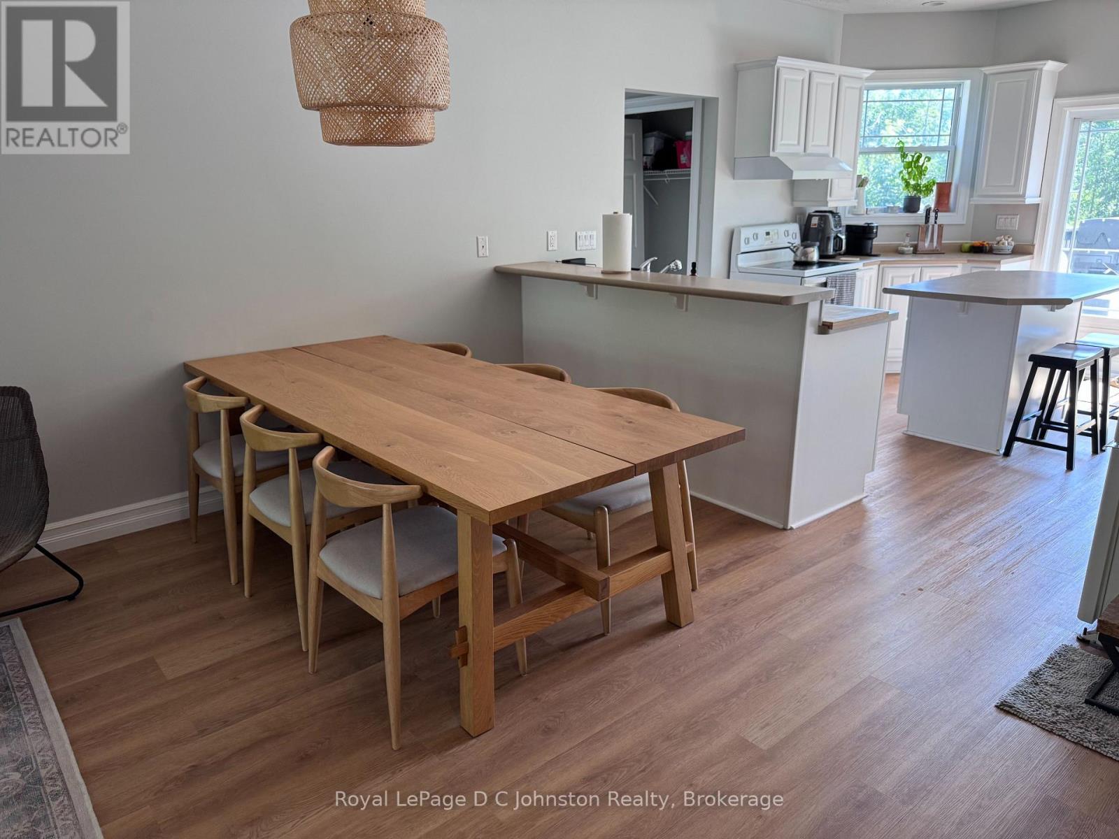 214 Emerald Drive S, Saugeen Shores, Ontario  N0H 2L0 - Photo 8 - X13524130
