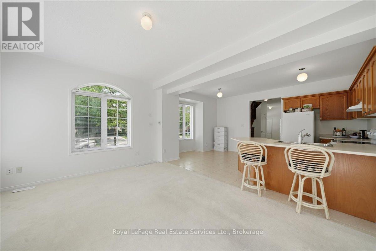2395 Woodstock Trail, Oakville, Ontario  L6M 0C6 - Photo 19 - W13534168