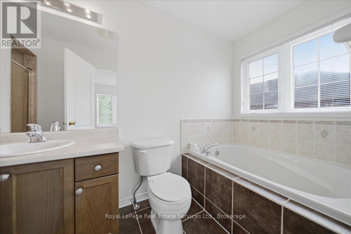 2395 Woodstock Trail, Oakville, Ontario  L6M 0C6 - Photo 28 - W13534168