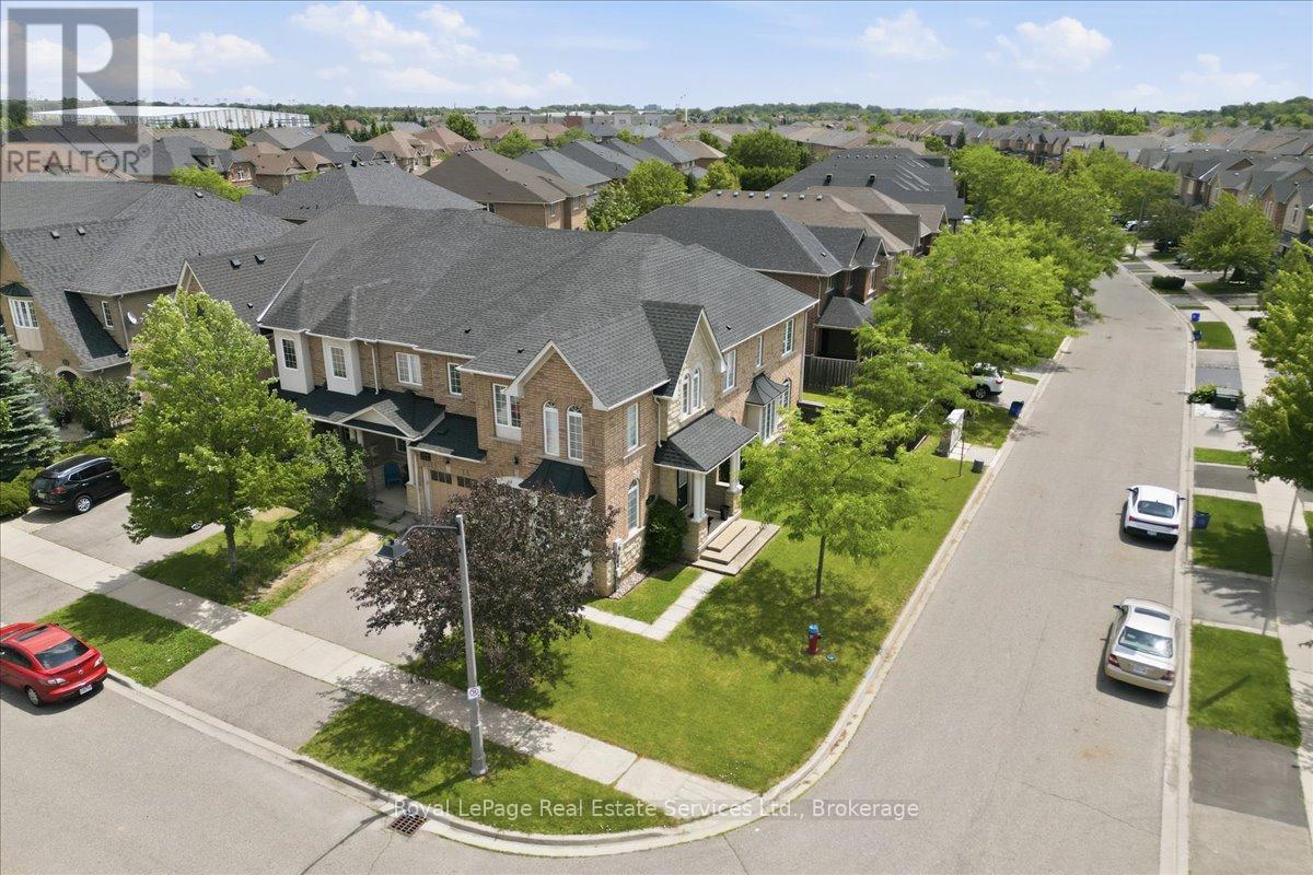 2395 Woodstock Trail, Oakville, Ontario  L6M 0C6 - Photo 44 - W13534168