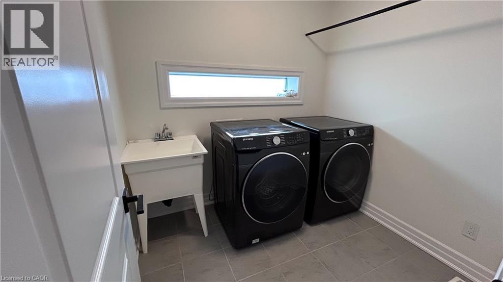 544 Nathalie Crescent, Kitchener, Ontario  N2E 0H8 - Photo 43 - 40846014