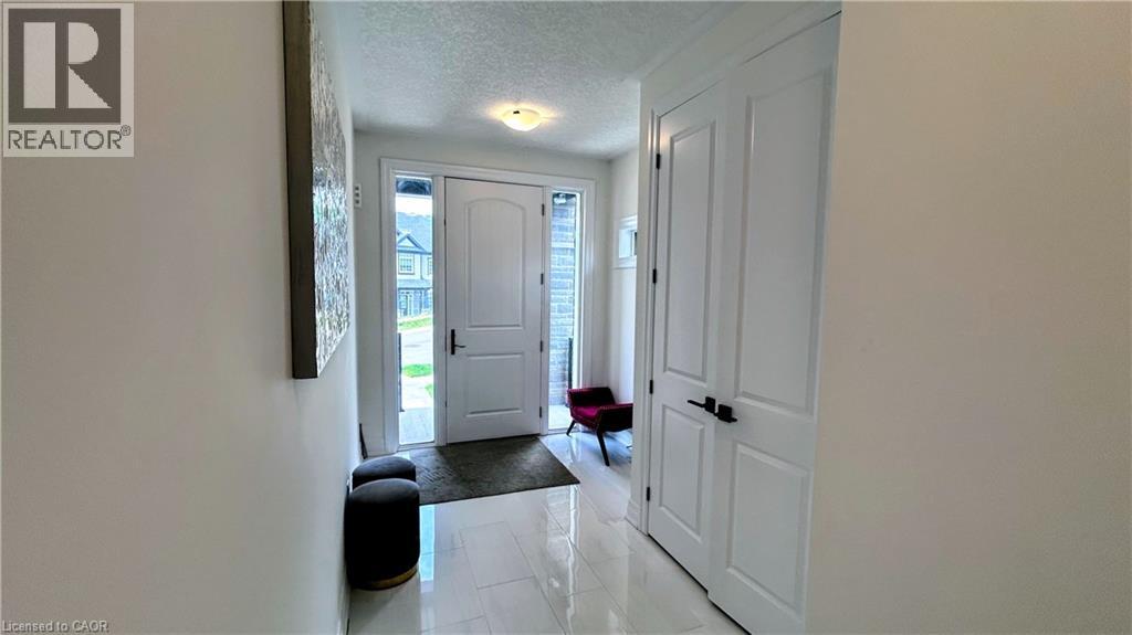 544 Nathalie Crescent, Kitchener, Ontario  N2E 0H8 - Photo 5 - 40846014
