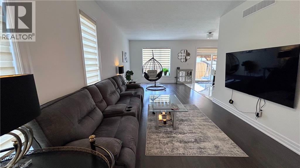 544 Nathalie Crescent, Kitchener, Ontario  N2E 0H8 - Photo 6 - 40846014