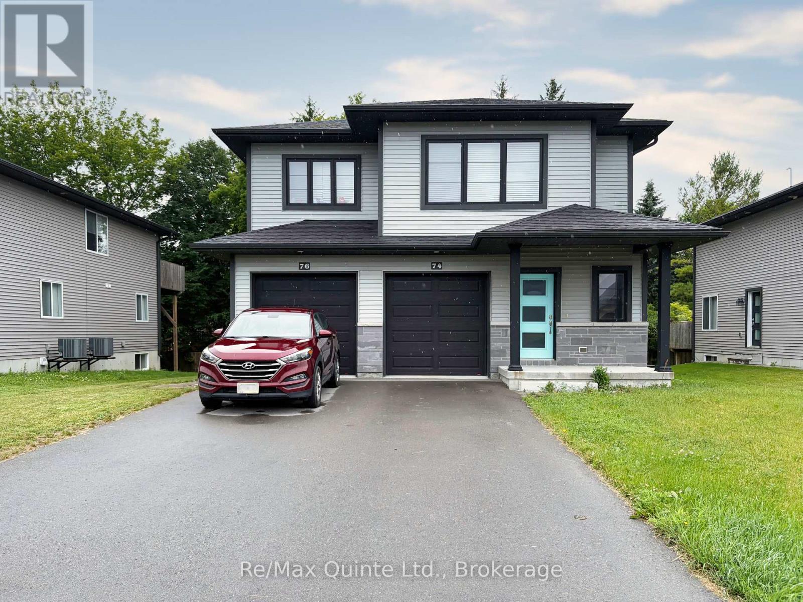 76 RIDGEWAY PLACE, Belleville (Belleville Ward)