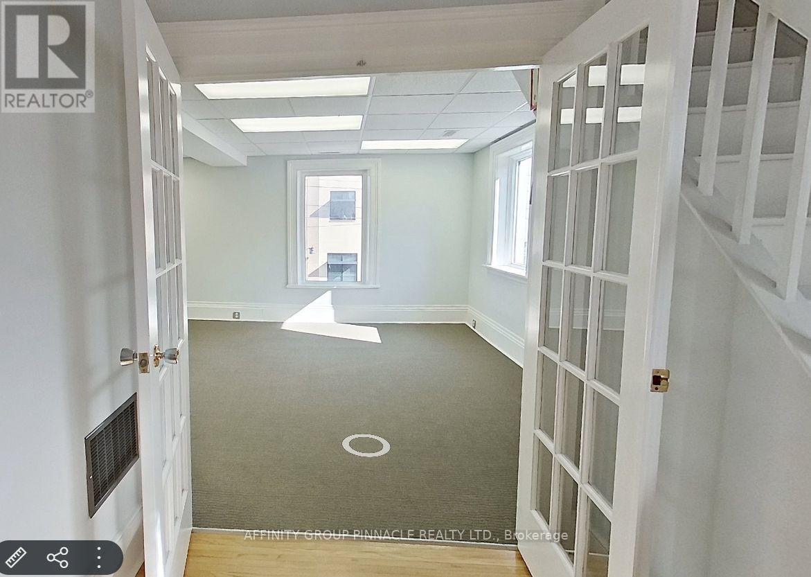 Upper - 273 Charlotte Street, Peterborough, Ontario  K9J 2V3 - Photo 6 - X13534142