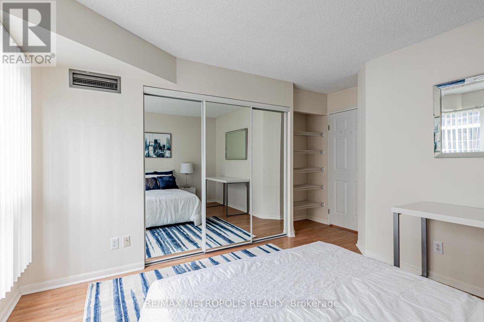 601 - 7 Carlton Street, Toronto, Ontario  M5B 2M3 - Photo 18 - C13533960
