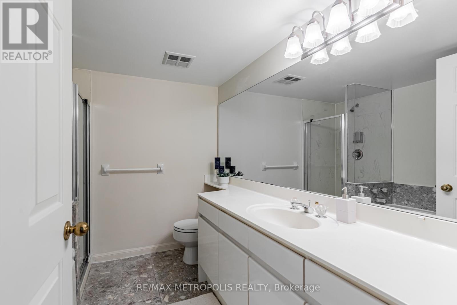 601 - 7 Carlton Street, Toronto, Ontario  M5B 2M3 - Photo 19 - C13533960