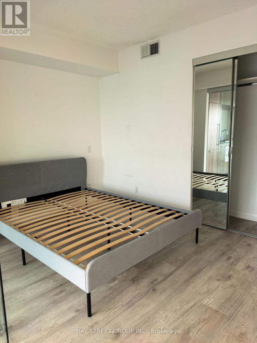 2815 - 155 Yorkville Avenue, Toronto, Ontario  M5R 1C4 - Photo 12 - C13534186