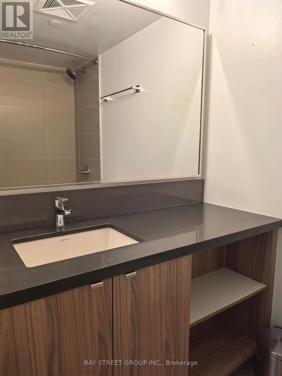 2815 - 155 Yorkville Avenue, Toronto, Ontario  M5R 1C4 - Photo 14 - C13534186
