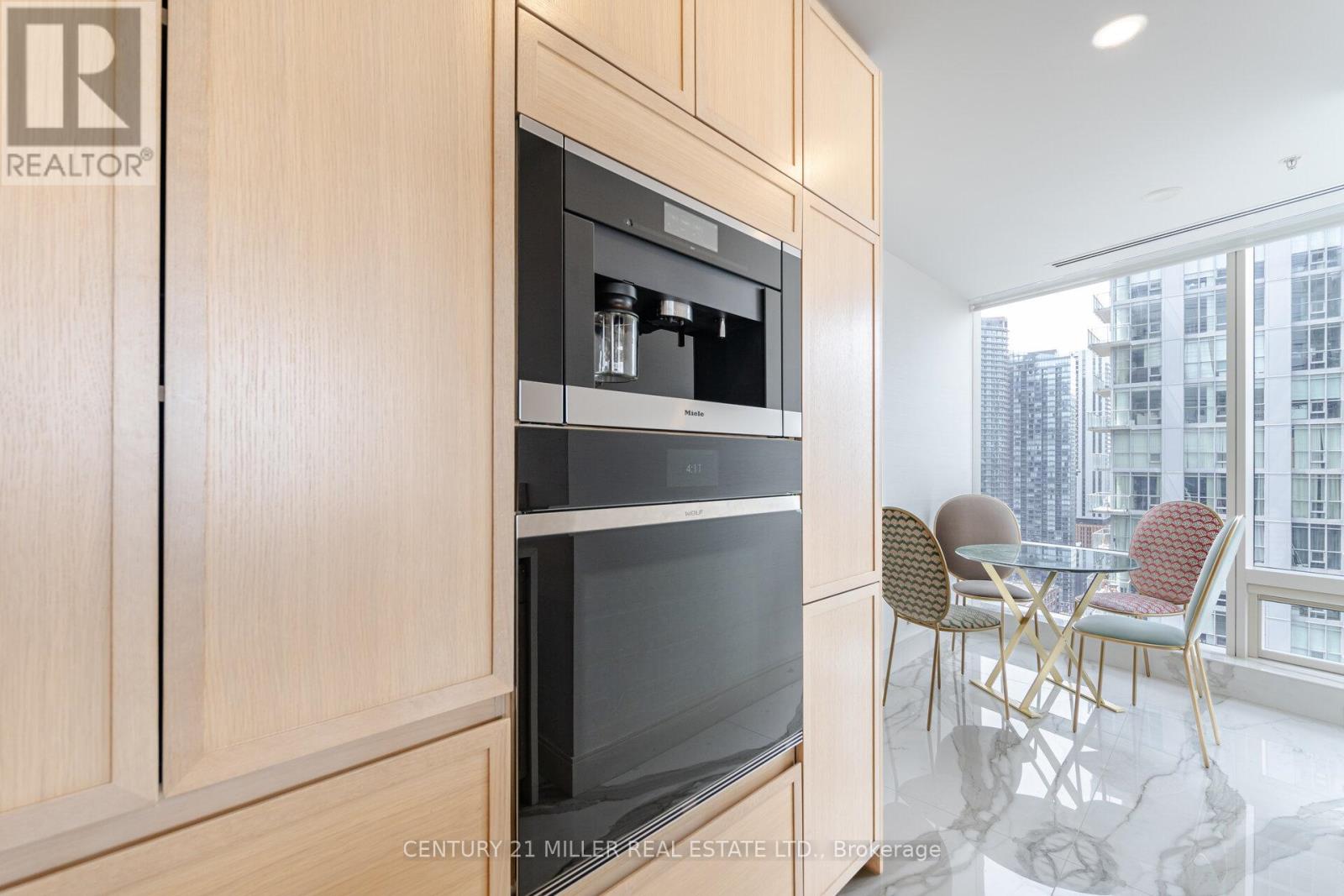 2705 - 180 University Avenue, Toronto, Ontario M5H 0A2 - Photo 20 - C13534218