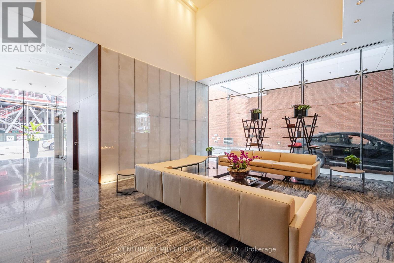 2705 - 180 University Avenue, Toronto, Ontario M5H 0A2 - Photo 3 - C13534218