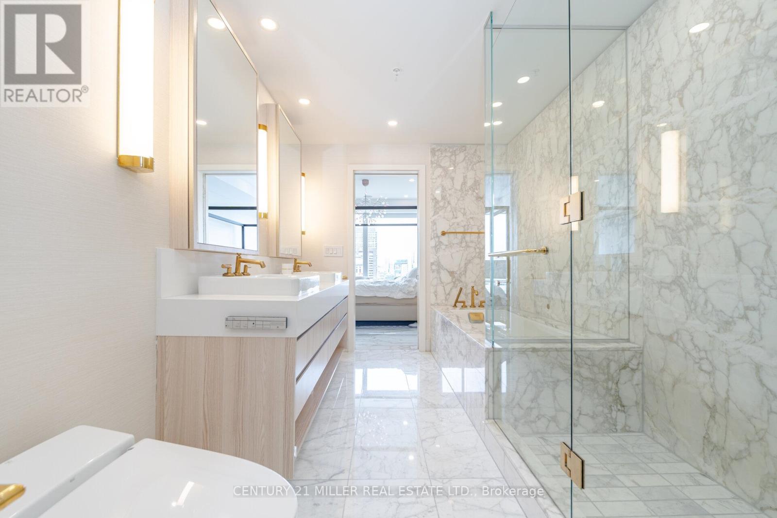 2705 - 180 University Avenue, Toronto, Ontario M5H 0A2 - Photo 39 - C13534218