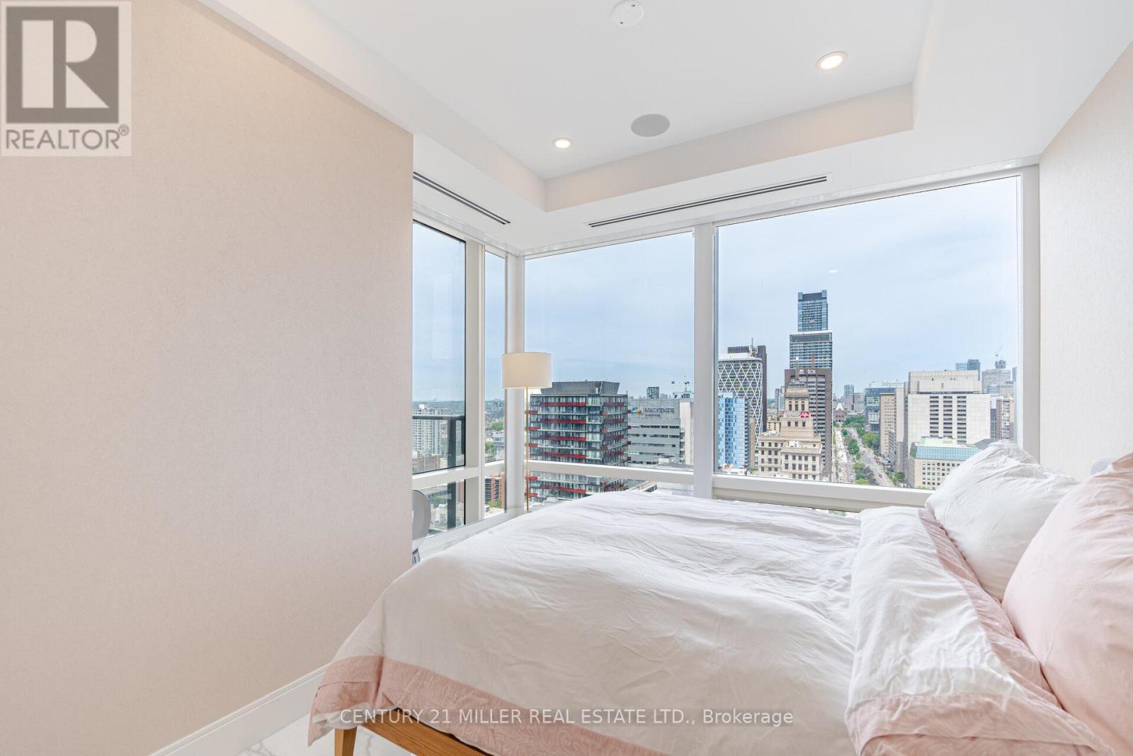 2705 - 180 University Avenue, Toronto, Ontario M5H 0A2 - Photo 40 - C13534218