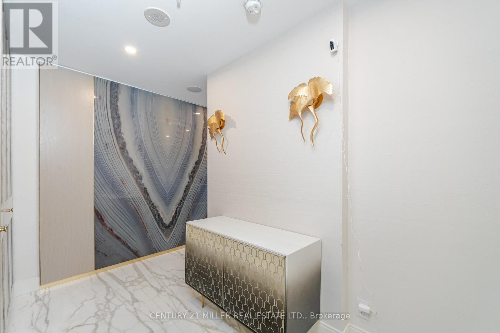 2705 - 180 University Avenue, Toronto, Ontario M5H 0A2 - Photo 8 - C13534218