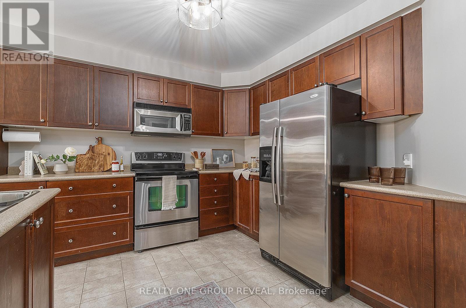 528 Luple Avenue, Oshawa, Ontario  L1K 0K9 - Photo 5 - E13533956
