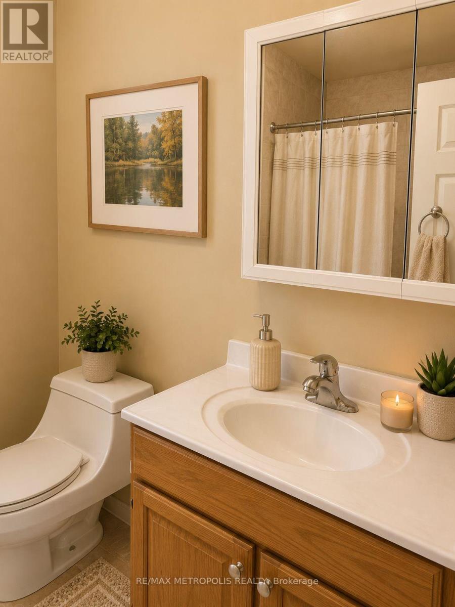 Main & Upper - 57 Midland Avenue, Toronto, Ontario M1N 3Z8 - Photo 28 - E13534032