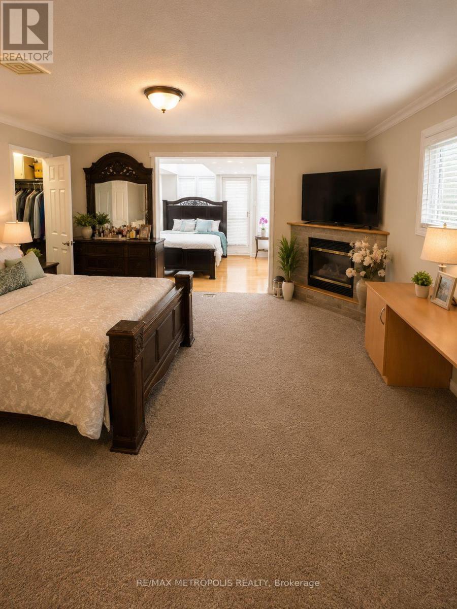 Main & Upper - 57 Midland Avenue, Toronto, Ontario M1N 3Z8 - Photo 32 - E13534032