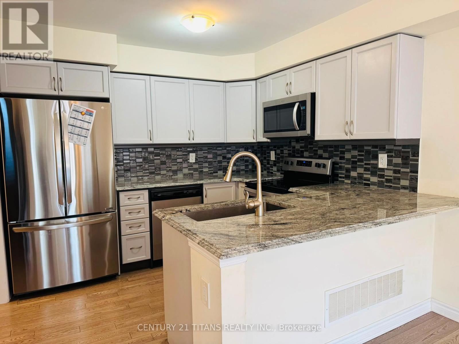 63 Gerigs Street, Toronto, Ontario  M1L 0J4 - Photo 2 - E13534054