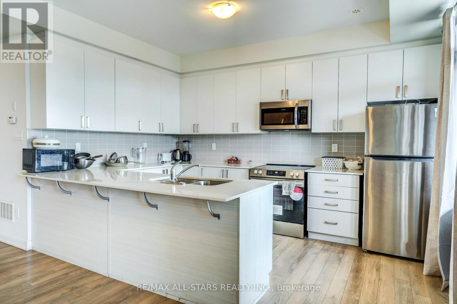 #904 - 1865 Pickering Parkway, Pickering, Ontario  L1V 0H2 - Photo 12 - E13534096