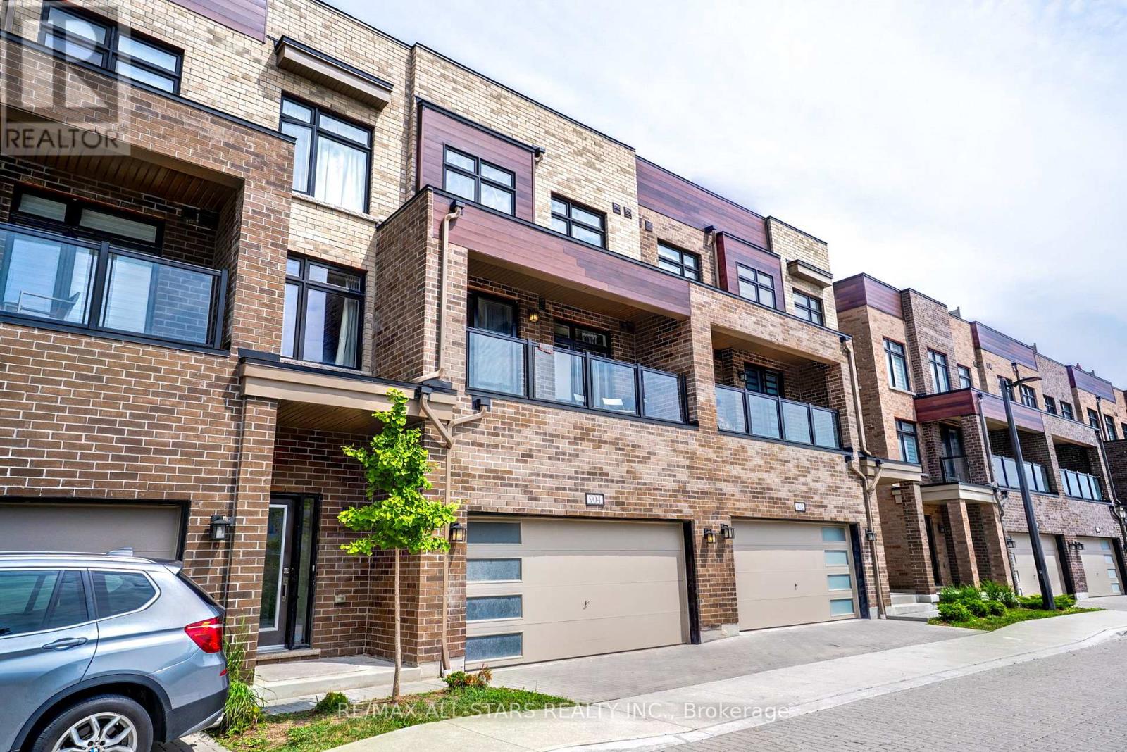#904 - 1865 Pickering Parkway, Pickering, Ontario  L1V 0H2 - Photo 3 - E13534096