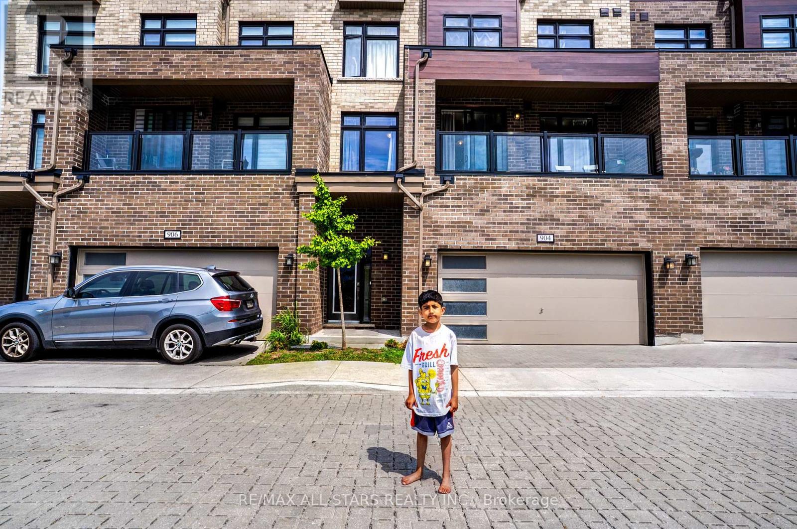 #904 - 1865 Pickering Parkway, Pickering, Ontario  L1V 0H2 - Photo 4 - E13534096